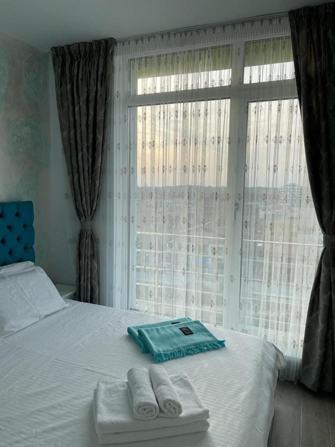 Michael By The Sea - Alezzi Beach Resort นาโวดาริ ภายนอก รูปภาพ