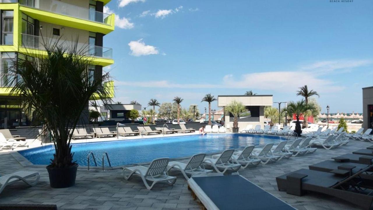 Michael By The Sea - Alezzi Beach Resort นาโวดาริ ภายนอก รูปภาพ